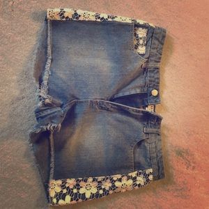 High rise shorts with lace detail